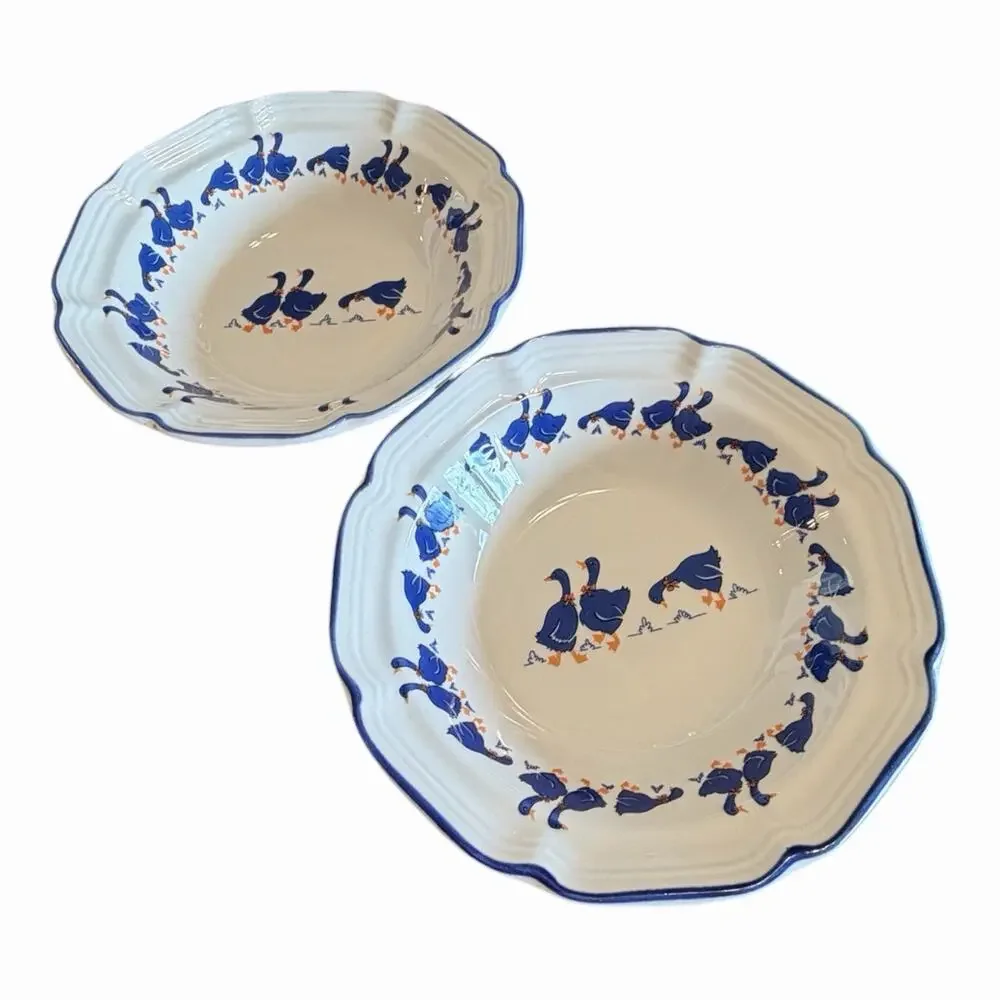 2 VTG Hankook Blue Ducks w/ Bows 7” Scalloped Salad/Soup Bowls EUC Cottage Core